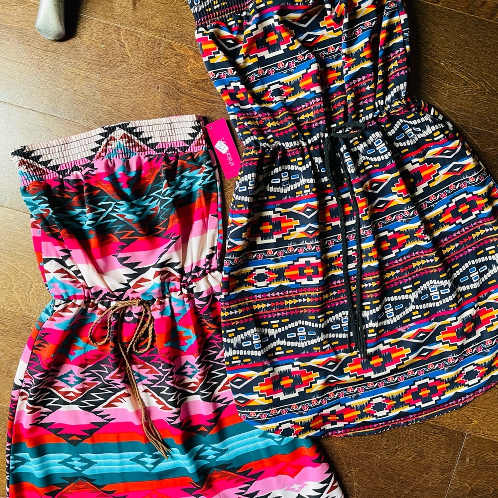 2 Super Cute Never Worn Strapless Summer Dresses Size: XS - Picture 1 of 7